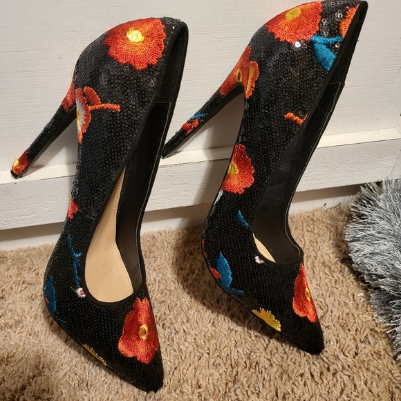 Just Fab Sequin Floral Pump in Black sz 8.5 "Flora" - Picture 3 of 8